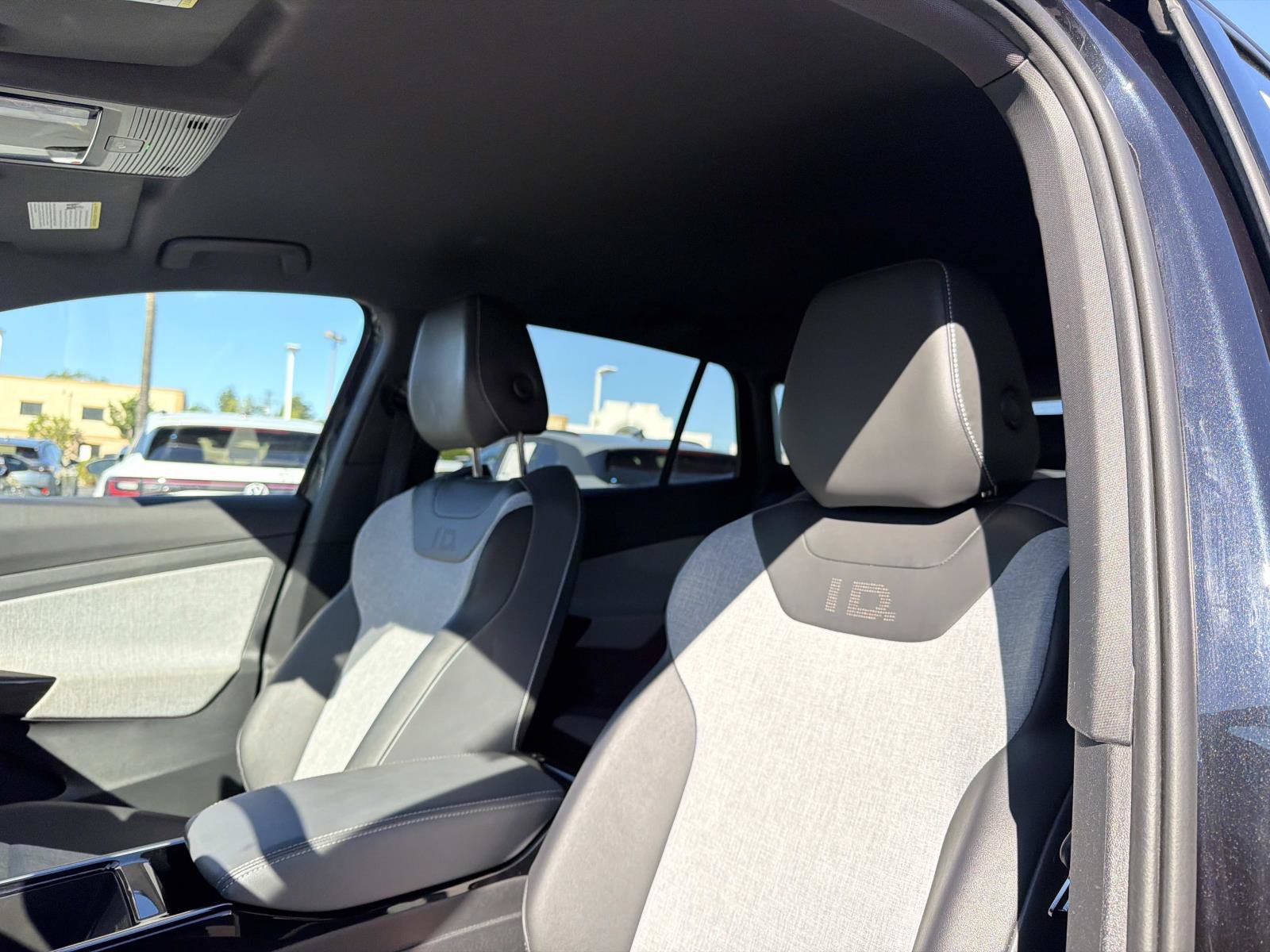 Certified 2023 Volkswagen ID.4 Pro RWD image 18