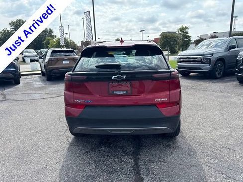 Used 2022 Chevrolet Bolt EUV Premier w/ Launch Edition FWD image 4