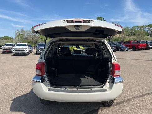 Used 2004 Mitsubishi Endeavor XLS AWD/4WD image 23