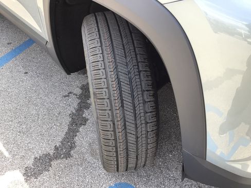 New 2026 Chevrolet Equinox RS w/ LPO, Floor Liner Package FWD image 13