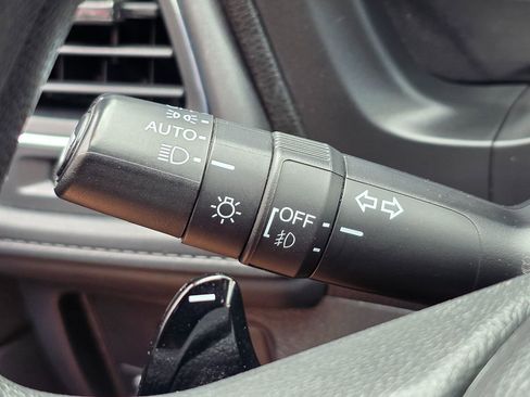 Used 2022 Honda HR-V EX image 42