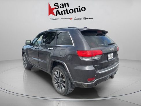 Used 2017 Jeep Grand Cherokee Overland AWD/4WD image 11