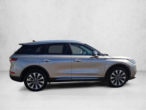 Used 2021 Lincoln Corsair Reserve w/ Elements Package image 3