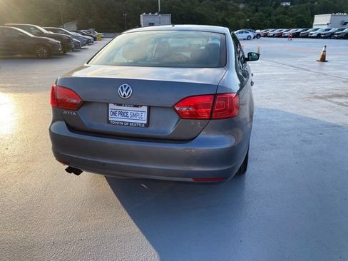 Used 2011 Volkswagen Jetta Sedan FWD image 9
