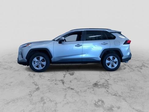 Used 2025 Toyota RAV4 XLE image 7