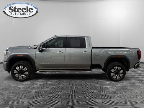 Used 2024 GMC Sierra 2500 Denali w/ Denali Reserve Package image 2