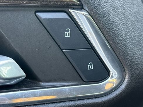 Used 2024 Chevrolet Silverado 1500 LT image 21