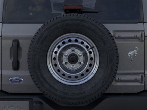 New 2025 Ford Bronco Base image 24