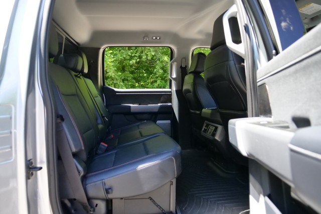 Used 2024 Ford F250 Lariat w/ Sport Appearance Package AWD/4WD image 41