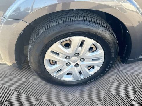 Used 2018 Dodge Journey SE FWD image 28