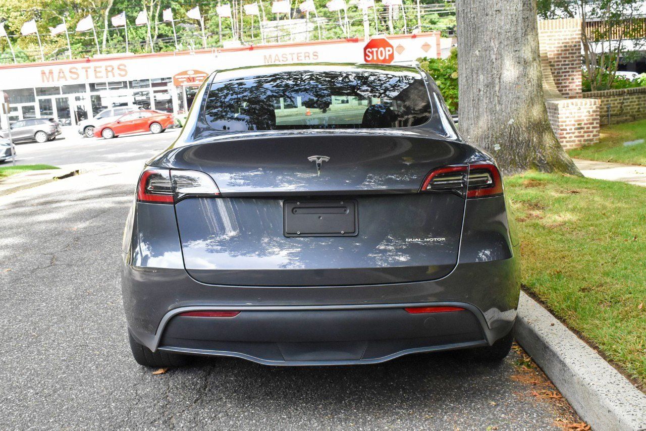 Used 2021 Tesla Model Y Long Range AWD/4WD image 6