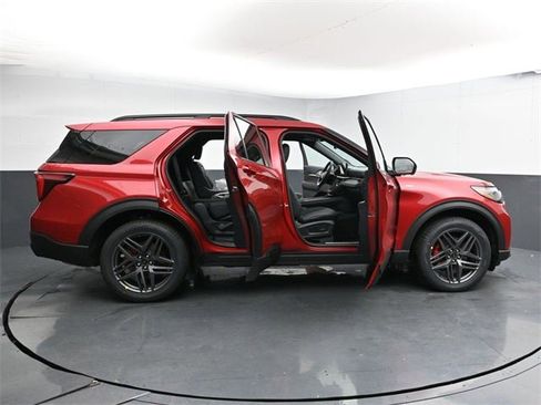 New 2026 Ford Explorer ST-Line w/ ST-Line Street Pack image 34