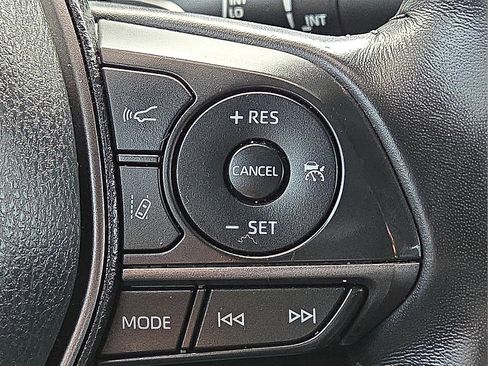 Used 2022 Toyota Camry XSE image 22