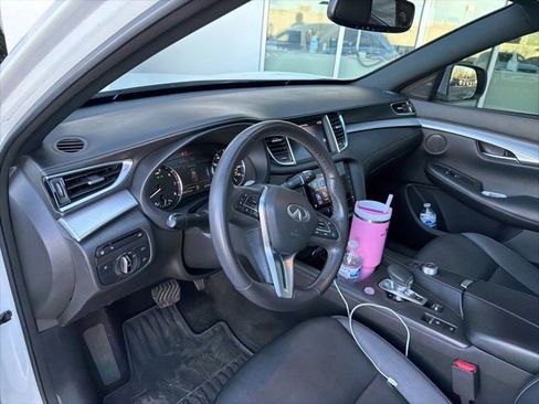 Used 2021 INFINITI QX50 Luxe w/ Appearance Package image 8