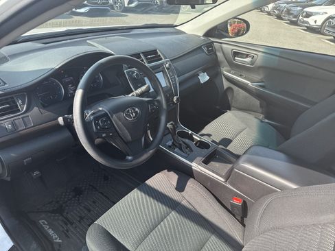 Used 2017 Toyota Camry LE FWD image 10