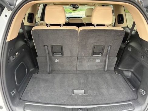 Used 2022 Jeep Grand Cherokee L Limited AWD/4WD image 30