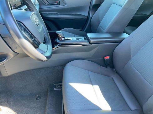 Used 2023 Toyota Prius LE image 15