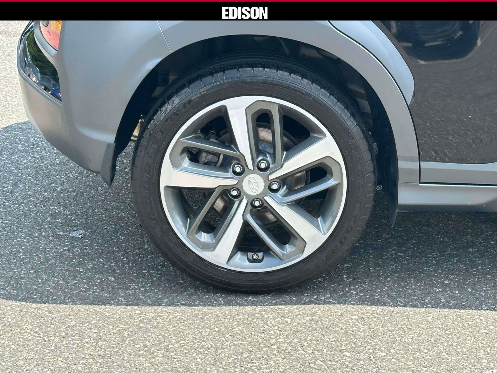 Used 2019 Hyundai Kona Limited w/ Cargo Package AWD/4WD image 6