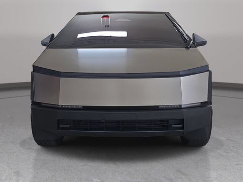 Used 2024 Tesla Cybertruck Cyberbeast AWD/4WD image 3
