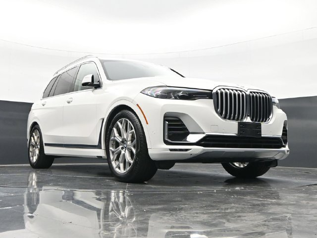 Used 2021 BMW X7 xDrive40i w/ Parking Assistance Package AWD/4WD image 49