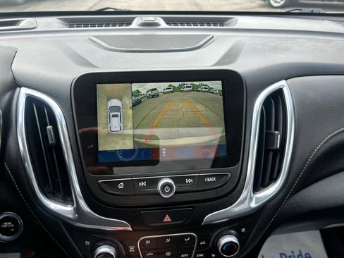 Used 2018 Chevrolet Equinox Premier AWD/4WD image 19