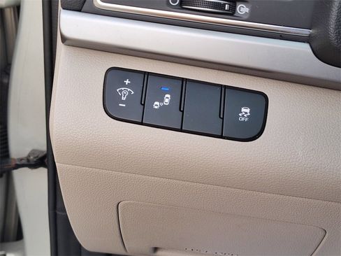 Used 2018 Hyundai Elantra SEL w/ Cargo Package image 22