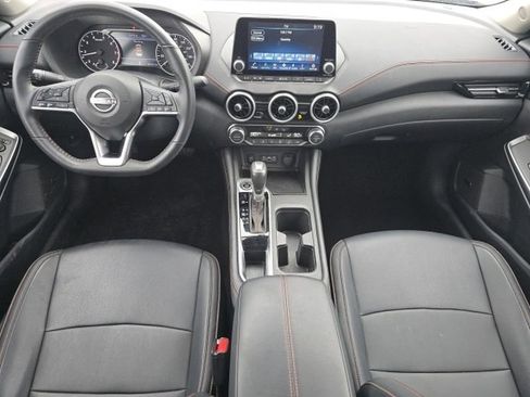 Used 2025 Nissan Sentra SR w/ SR Premium Package image 5