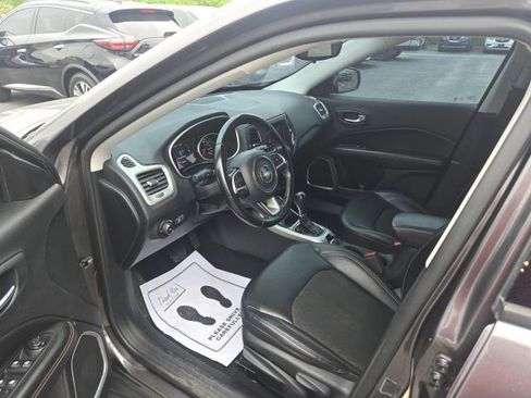 Used 2020 Jeep Compass Latitude AWD/4WD image 10