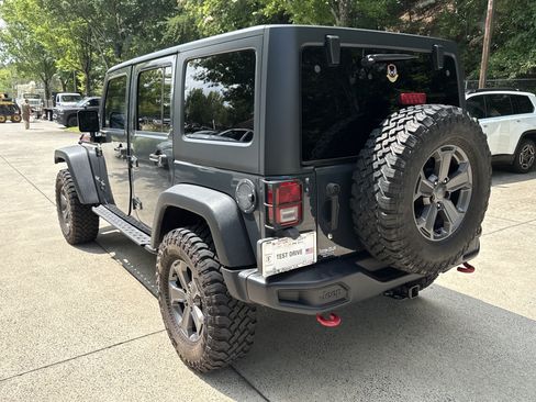 Used 2017 Jeep Wrangler Unlimited Rubicon AWD/4WD image 5
