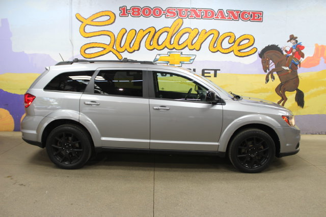 Used 2016 Dodge Journey SXT w/ Blacktop Package FWD image 1