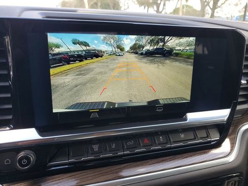 Used 2025 Chevrolet Silverado 2500 LT w/ Convenience Package image 25