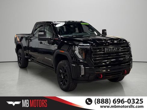 Used 2024 GMC Sierra 2500 AT4 w/ Technology Package AWD/4WD image 6