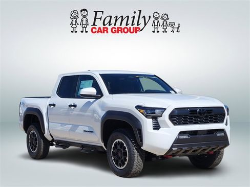 New 2025 Toyota Tacoma TRD Off-Road image 2