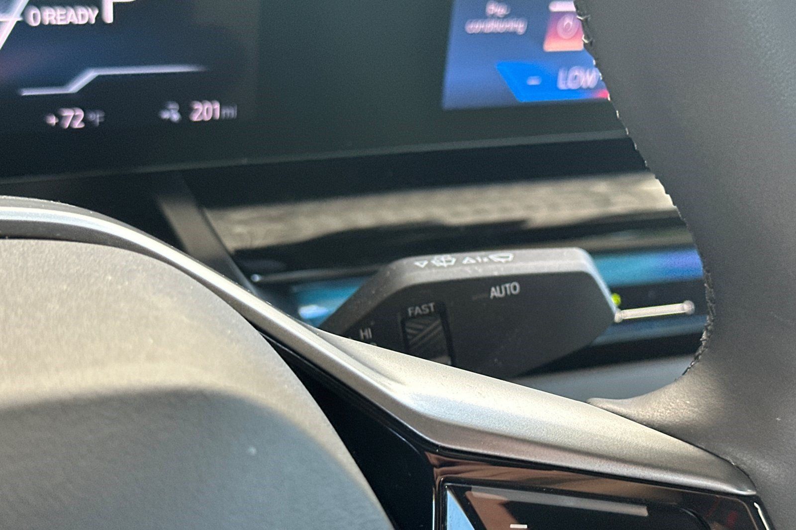 Certified 2024 BMW i5 eDrive40i w/ Premium Package RWD image 34