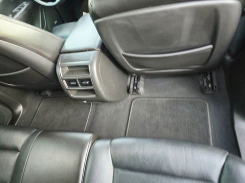 Used 2017 Cadillac XT5 Luxury w/ Driver Awareness Package image 35