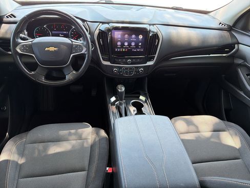 Certified 2020 Chevrolet Traverse LT FWD image 17