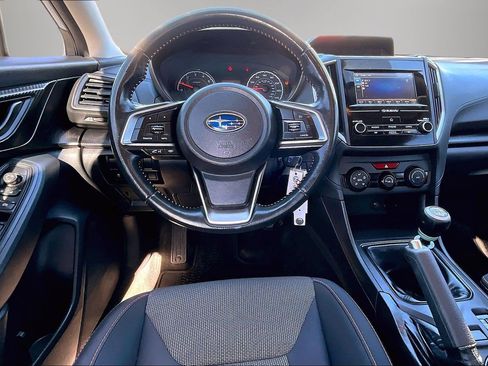 Used 2018 Subaru Crosstrek 2.0i Premium image 8