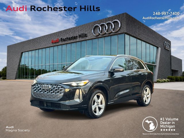 Used 2025 Audi Q5 Premium Plus AWD/4WD image 1