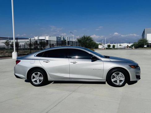 Used 2022 Chevrolet Malibu LS image 5