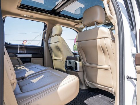 Used 2019 Ford F150 Lariat image 22