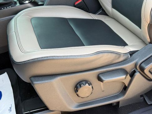 Used 2023 Ford Bronco Wildtrak image 24