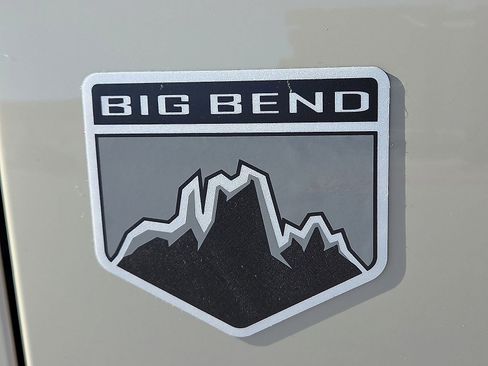 New 2026 Ford Bronco Big Bend w/ Black Diamond Package AWD/4WD image 8