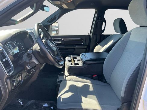 Used 2024 RAM 3500 Big Horn AWD/4WD image 9