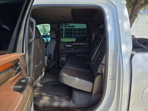 Used 2024 GMC Sierra 3500 Denali w/ Denali Reserve Package AWD/4WD image 20