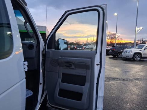 Used 2013 Ford E-150 and Econoline 150 w/ PWR Group image 11