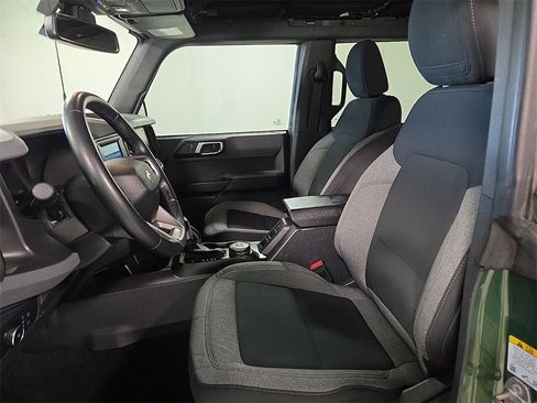 Used 2022 Ford Bronco Big Bend w/ Sasquatch Package image 12