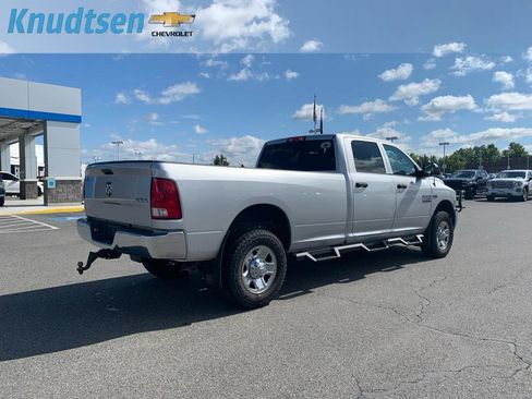 Used 2018 RAM 2500 Tradesman w/ Chrome Appearance Group AWD/4WD image 7
