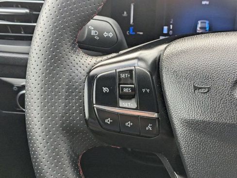 Used 2025 Ford Escape ST-Line image 16