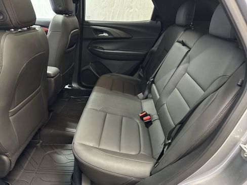 Certified 2025 Chevrolet TrailBlazer RS w/ Convenience Package AWD/4WD image 13