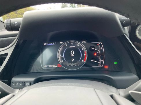 Used 2024 Lexus ES 250 250 image 17